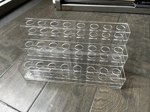 Clear acrylic lipgloss - acrylic,
